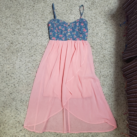 Ya Los Angeles Dresses & Skirts - High low floral mini dress with spaghetti straps